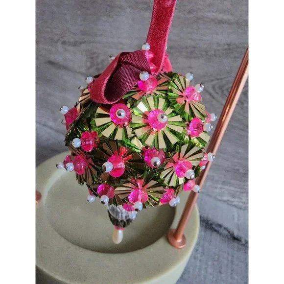 Vintage Christmas Ornament 1960s Velvet Beaded Push Pin Embellish Green Pink - Picture 8 of 10